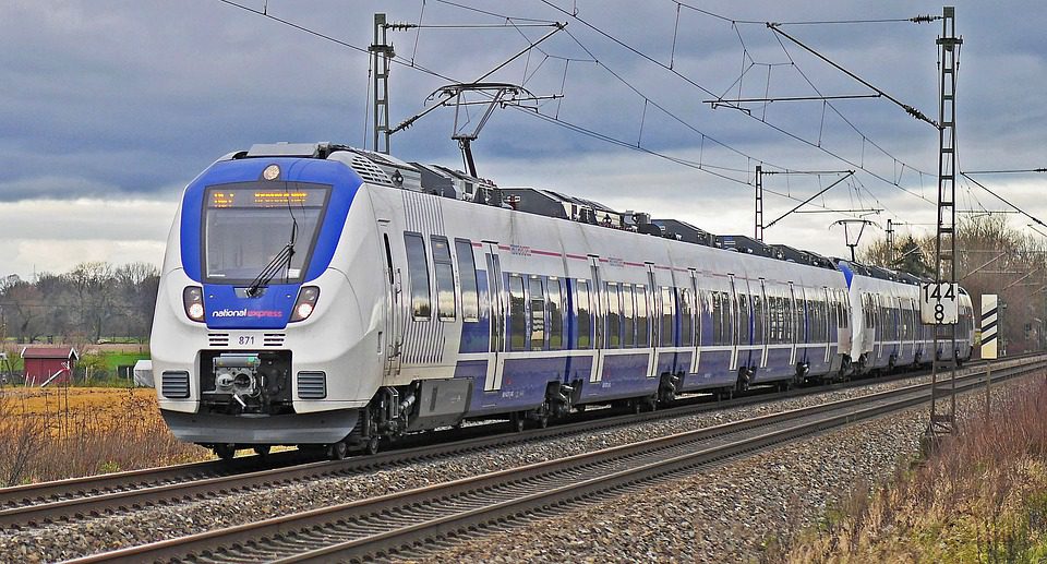regional-train-1391898_960_720